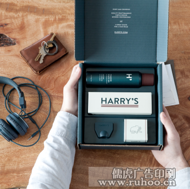 广告包装自然的添加品牌元素