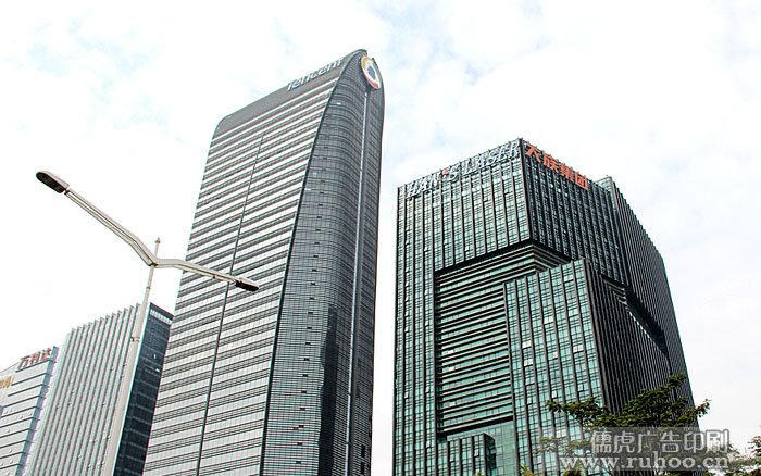 昆明写字楼楼顶标识广告字制作效果图3