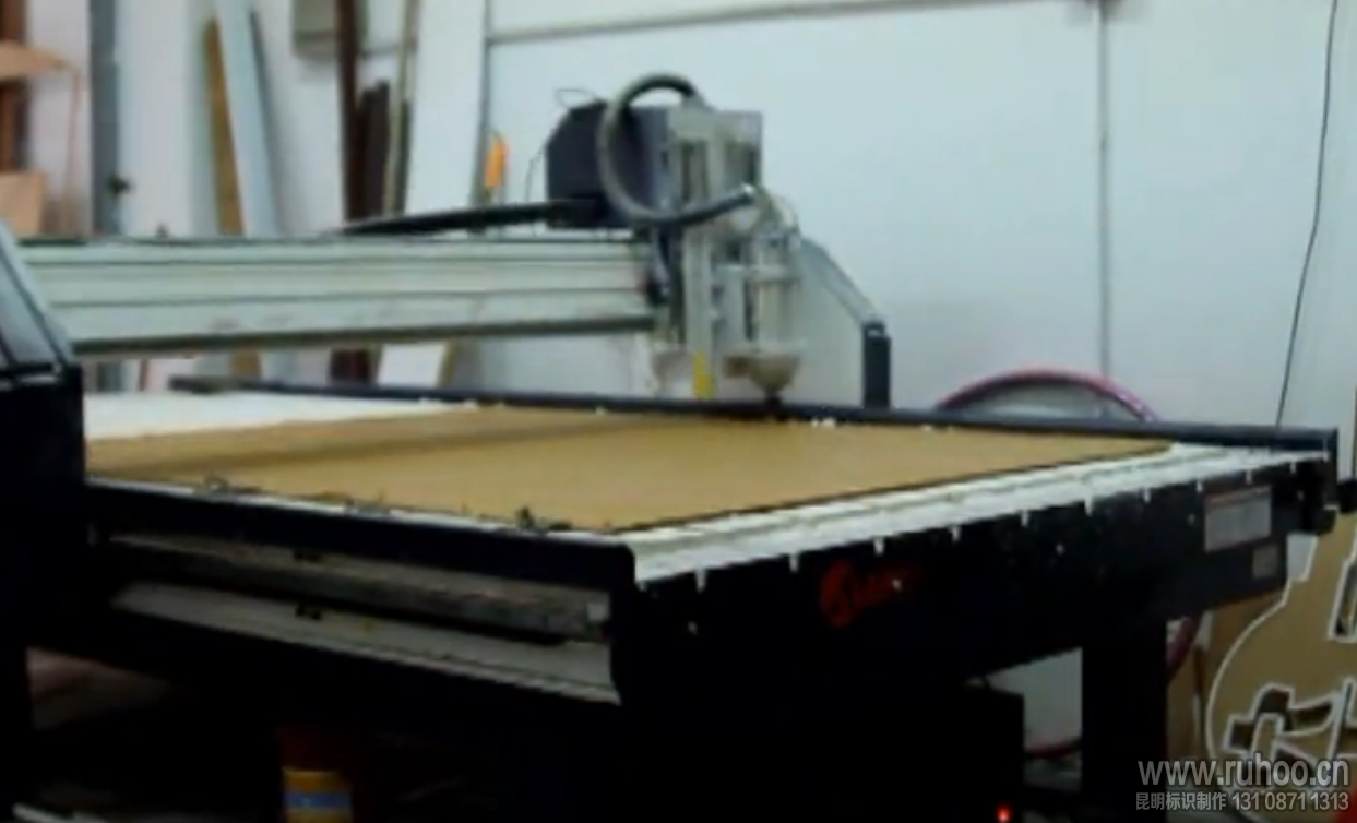 制作水晶字的透明背板