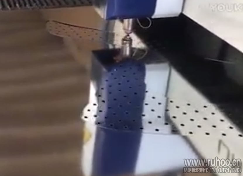 led点阵字切割多余的部分