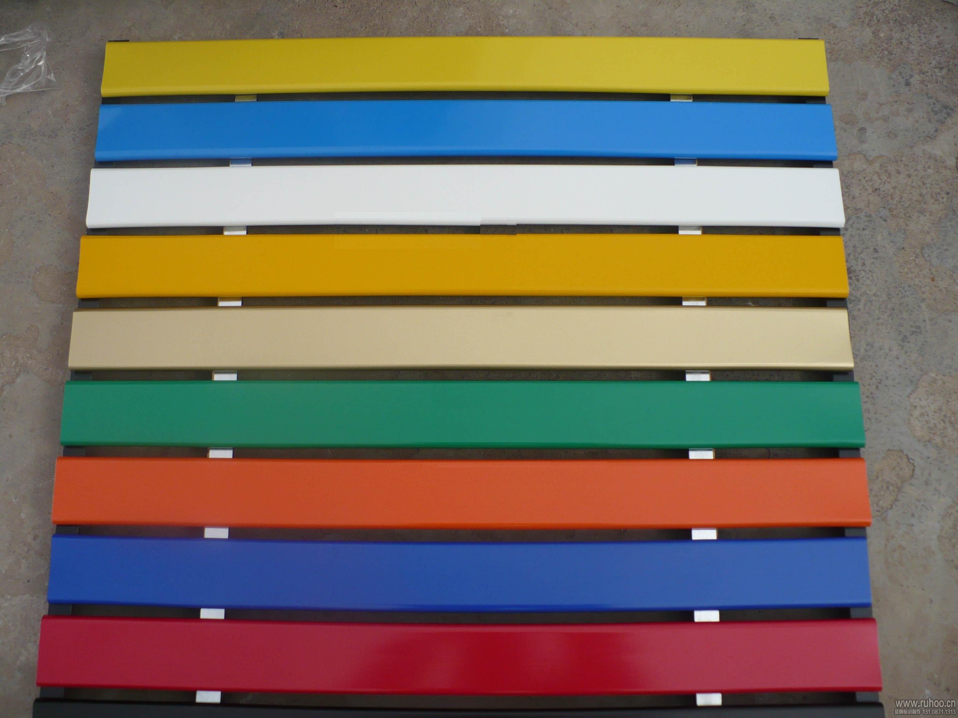 彩钢扣板门头材料实拍：