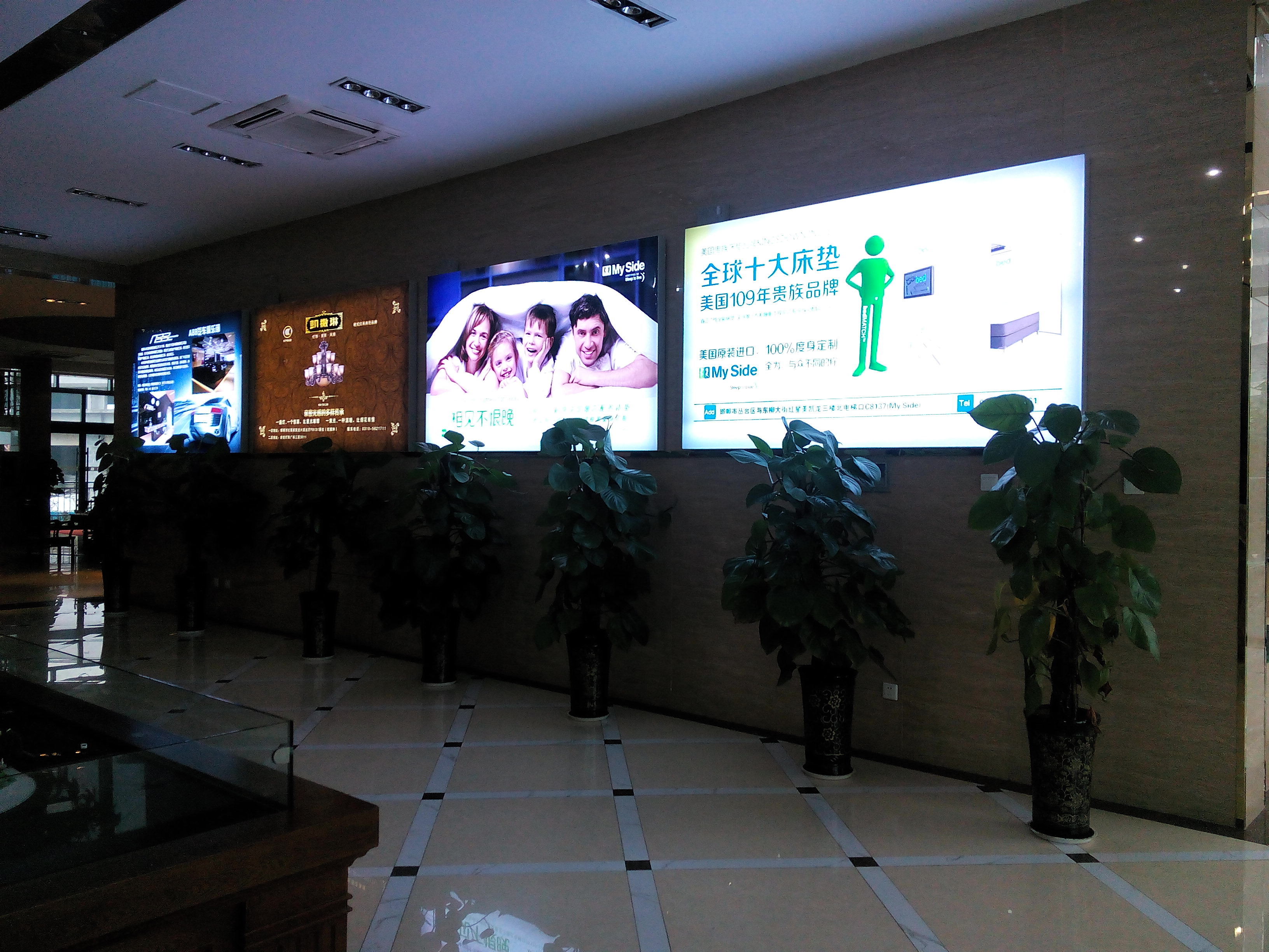 昆明拉布广告灯箱制作