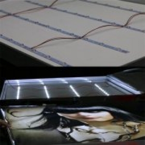 广告灯箱有色差是什么原因？